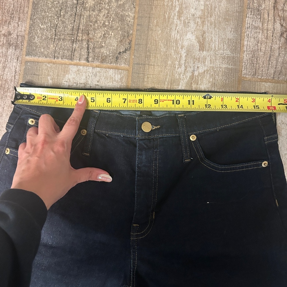 J. Crew Classic Mid-Rise Slim Jean 03' Resin Wash Dark Denim Sz. 30 NEW
$148 - Picture 7 of 10
